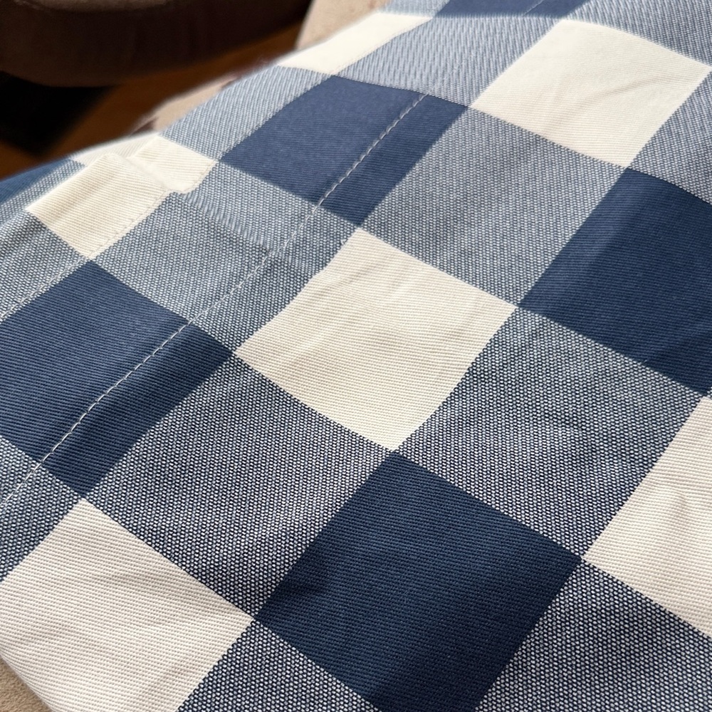Tailored valance